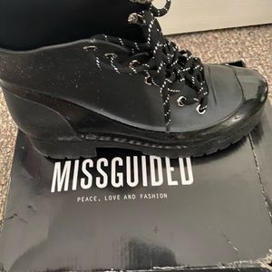 Comfortable rain and snow boots